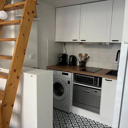 Gasthof Charming With Patio Passerelle Paris
